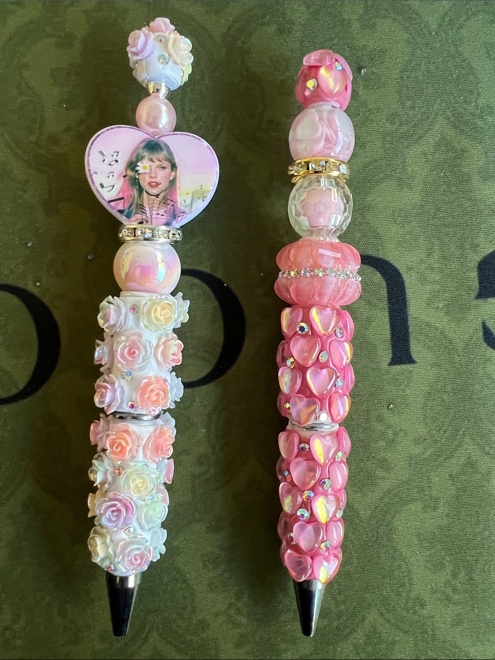 2x pens Taylor Swift Pink Floral heart Beaded Pen music novelty roses
